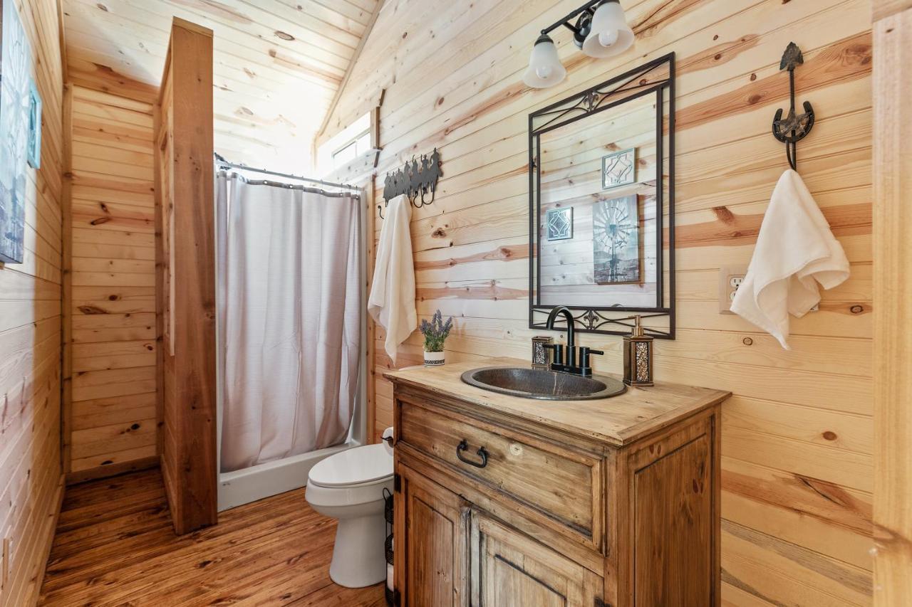 Villa Hr Cabin 5 - The Indian Cabin à Fredericksburg Extérieur photo